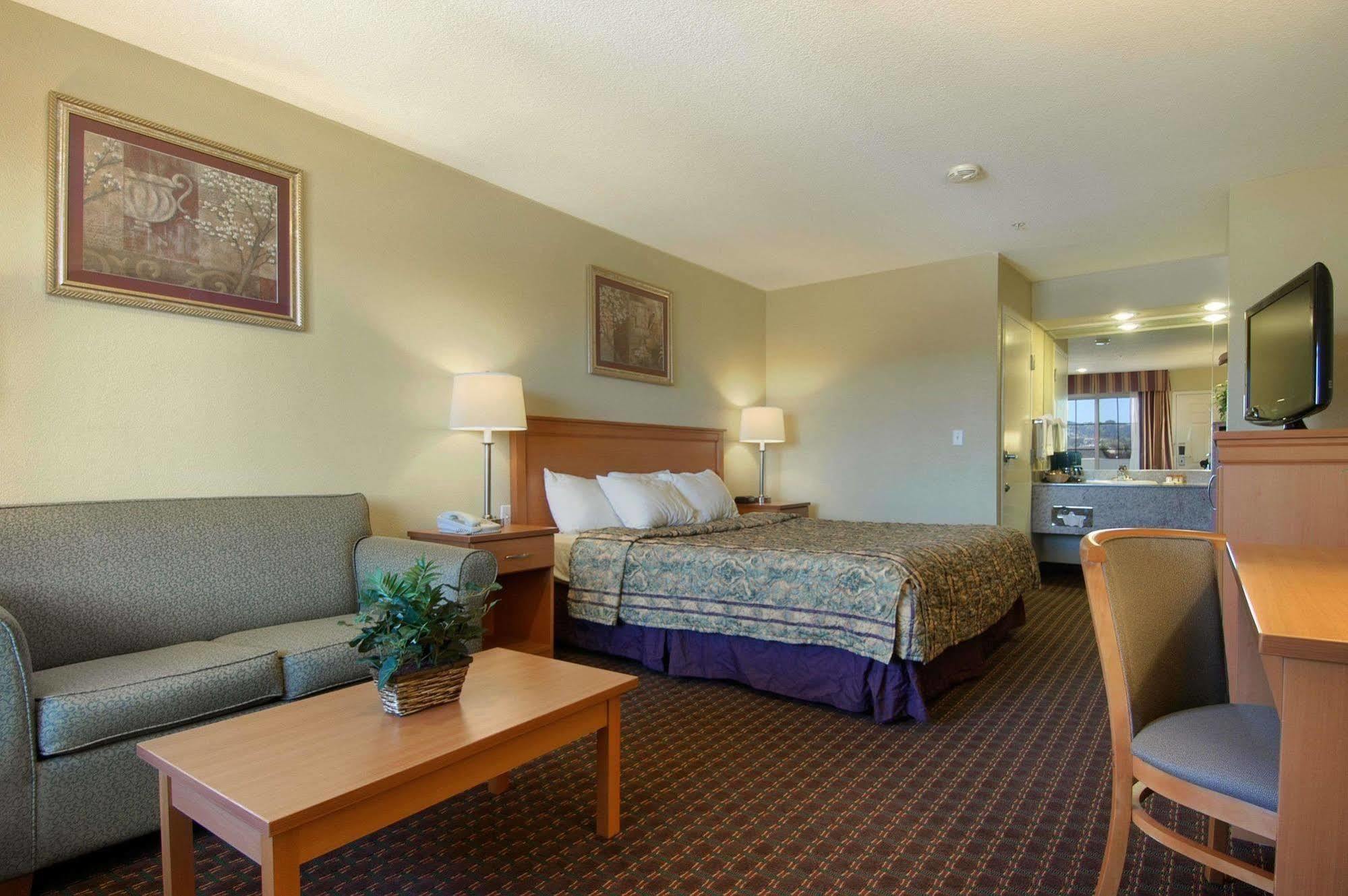 Days Inn By Wyndham Hayward Airport Pokój zdjęcie